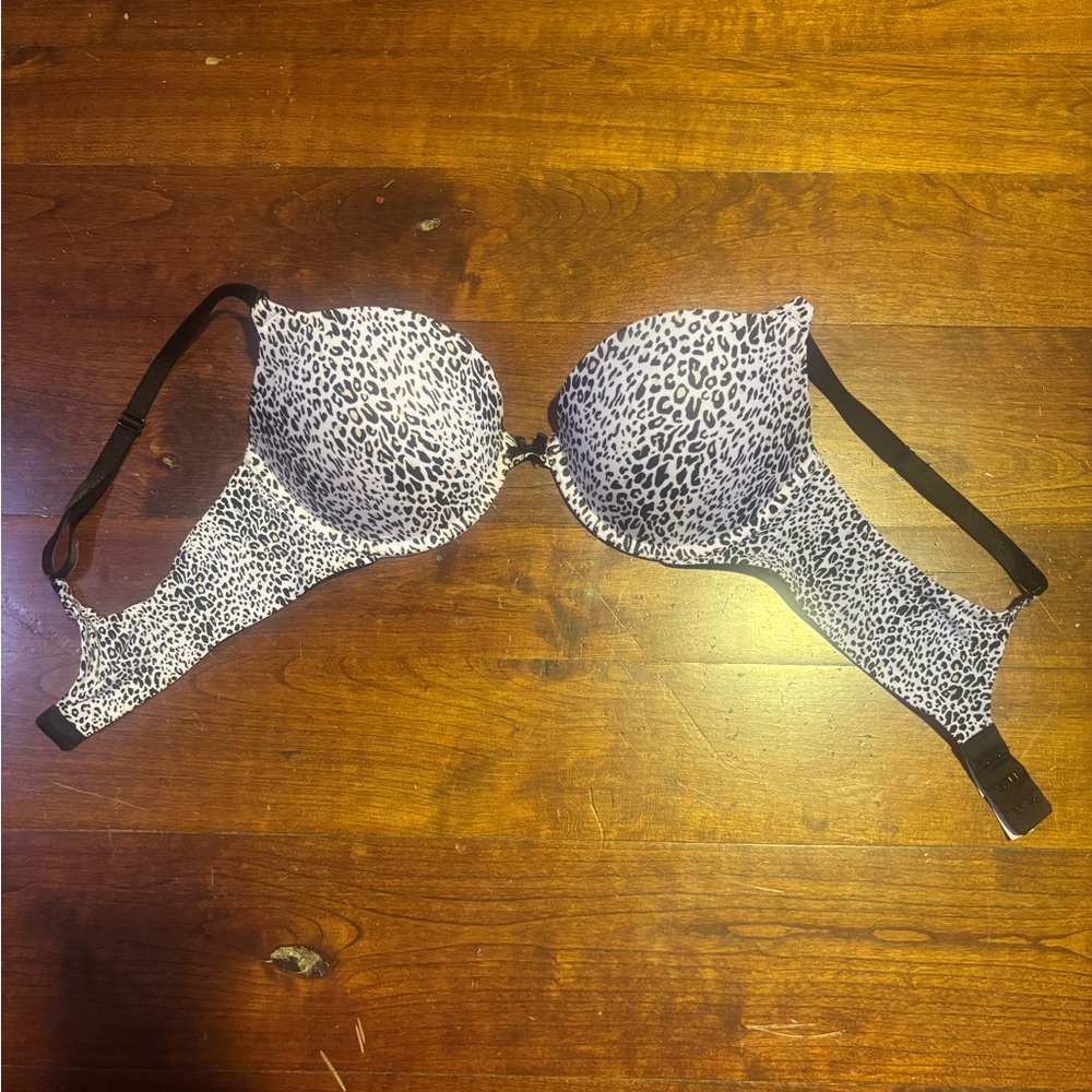 Victoria's Secret Black and White Leopard push-up Bra- Never Worn